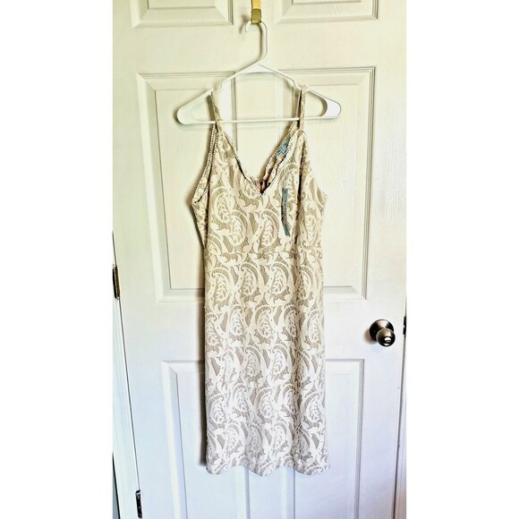 She & Sky Center Of Attention Lace  Dress Size Large NWT White Over Beige - Picture 4 of 7